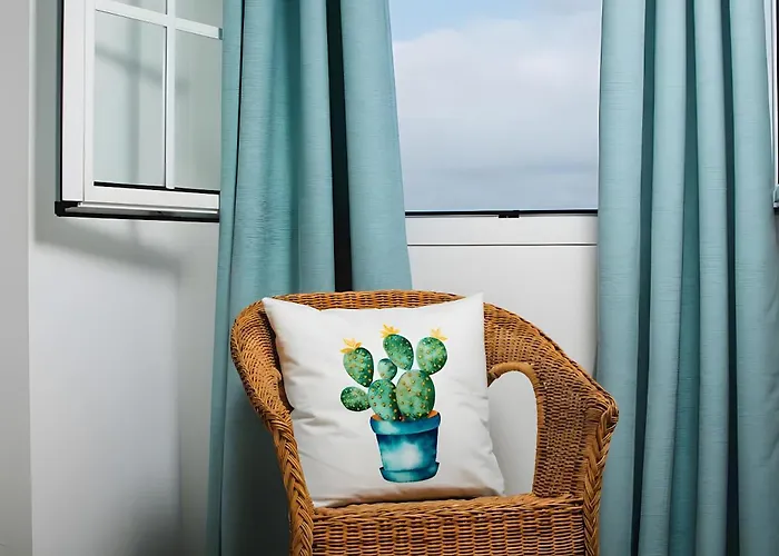 10 - Caleta Campos Nyaraló