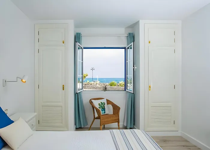 10 - Caleta Campos Nyaraló Arrieta